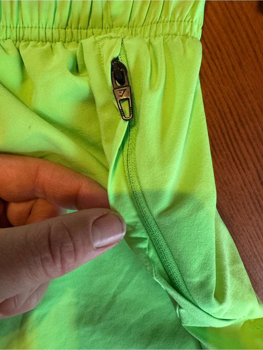 Men's fluo lime GymShark 5 inch sport shorts! - Picture 7 of 8